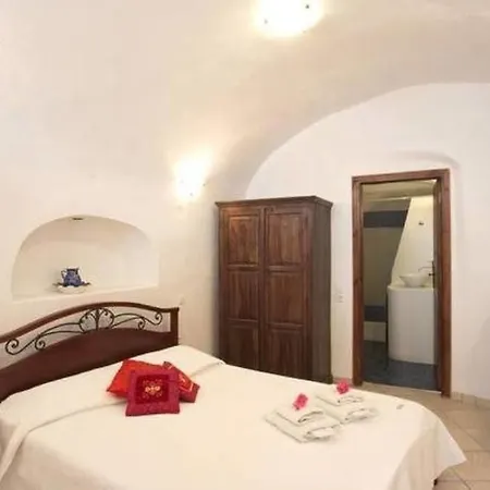 Iridanos Cave House Hébergement de vacances