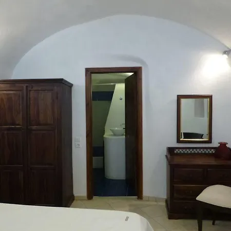 Iridanos Cave House Hébergement de vacances