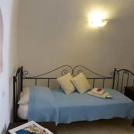 Iridanos Cave House Hébergement de vacances *