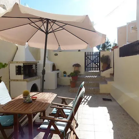 Iridanos Cave House Hébergement de vacances Megalochori (Santorini)