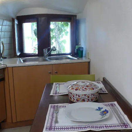 Iridanos Cave House * מגלוחורי