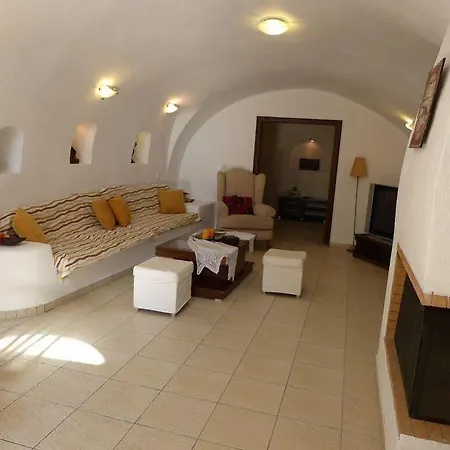 Iridanos Cave House * מגלוחורי